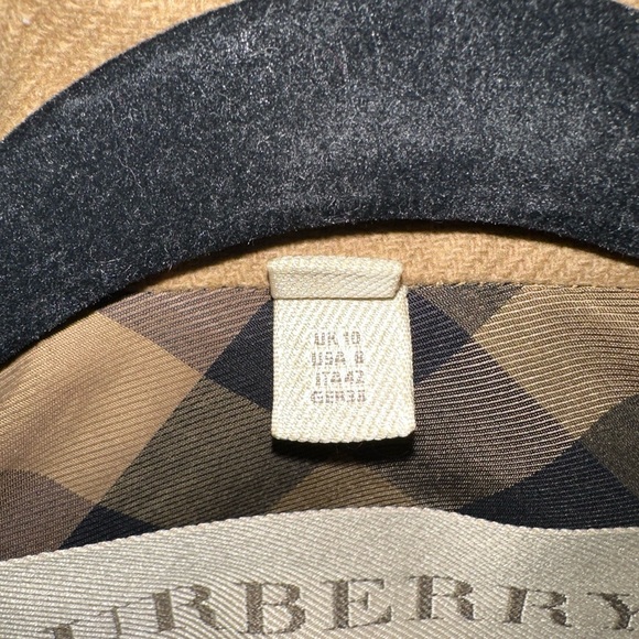 Burberry Kensington Double-Breasted Cashmere Trench Coat - Picture 8 of 10